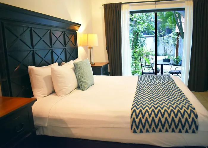 Hotel Hacienda Paradise 4*