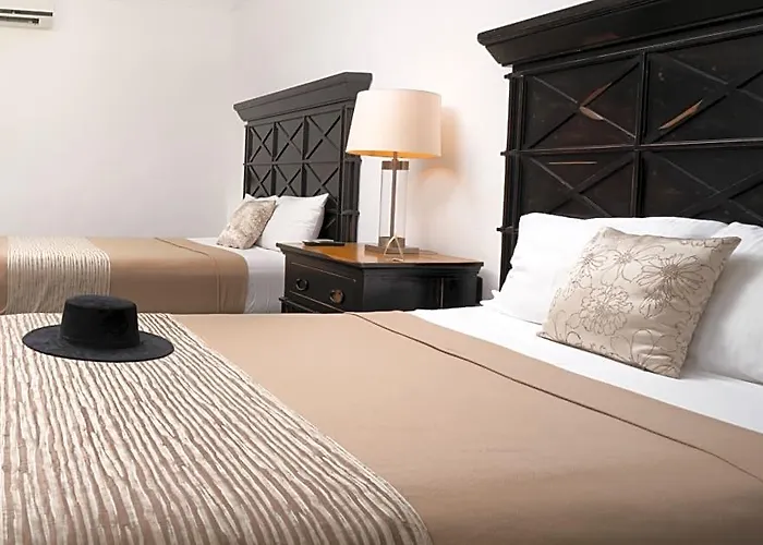 Hotel Hacienda Paradise 4*