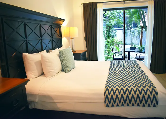Hacienda Paradise 4*